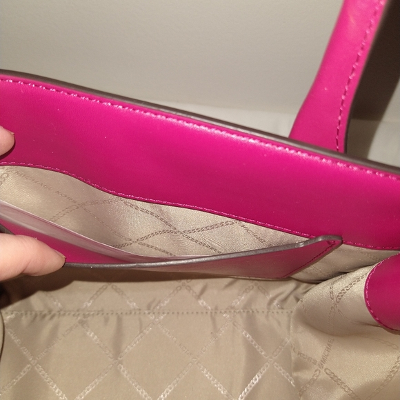 Sold**Michael Kors Carmen Leather Belted Satchel - Picture 9 of 12